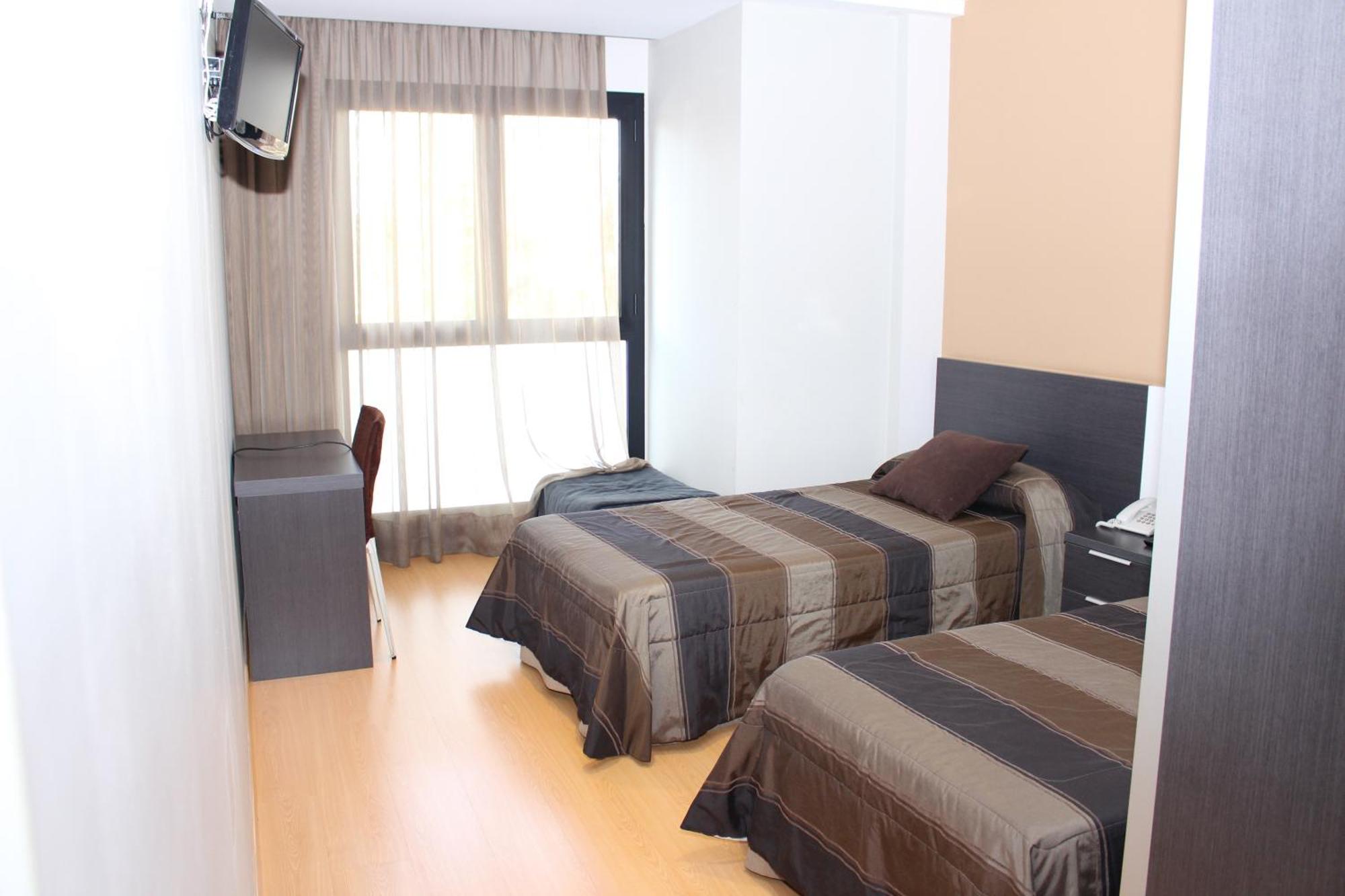 Hotel Ciutat D'Amposta Δωμάτιο φωτογραφία